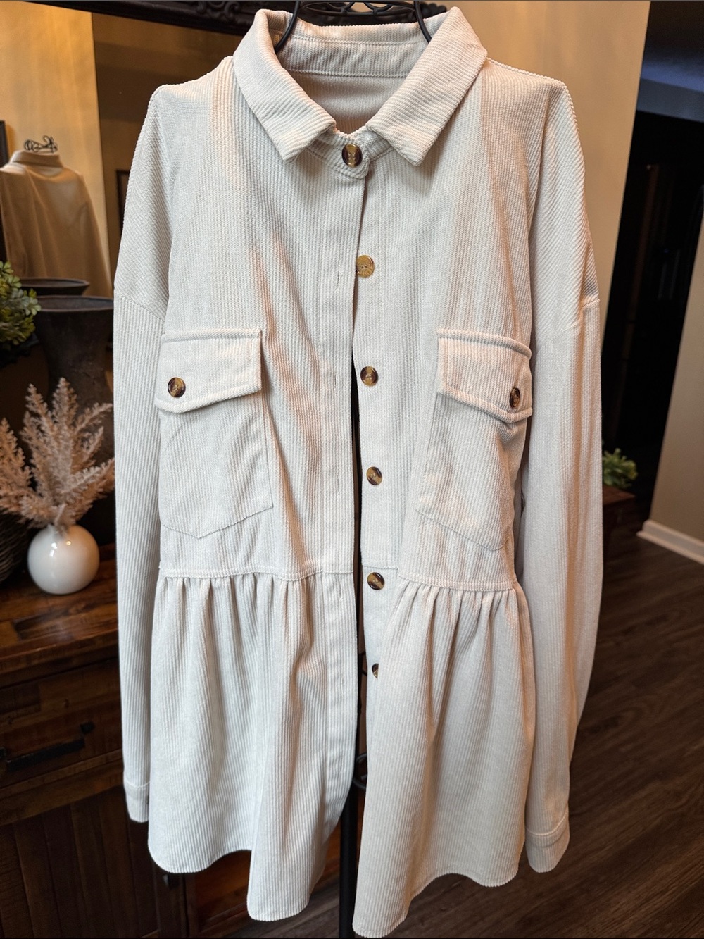Women's Cream Button-Front Peplum Jacket - Picture 4 of 5